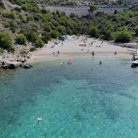 Near The Sea Bilo Apartman *