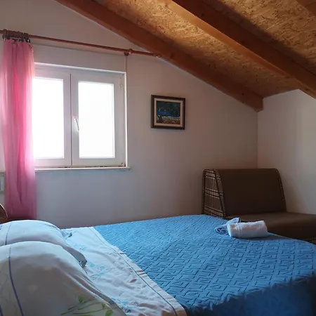Apartman Near The Sea Bilo *