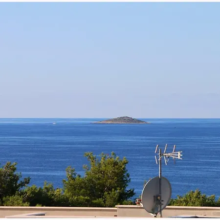 Near The Sea Bilo *