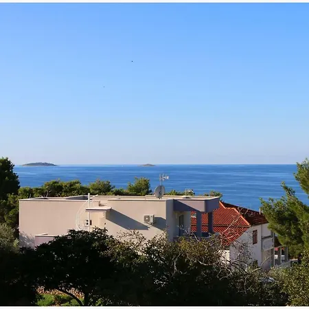 Near The Sea Bilo Apartman *