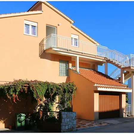 Near The Sea Bilo Apartman *